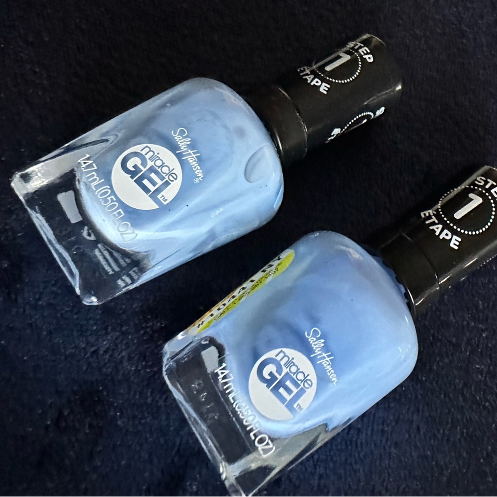 Sally Hansen Miracle Gel Nail Polish - Light Blue sugar fix